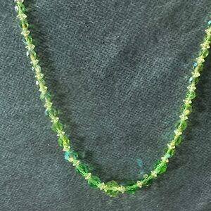 Green Beaded Necklace - Elegant Faceted Design